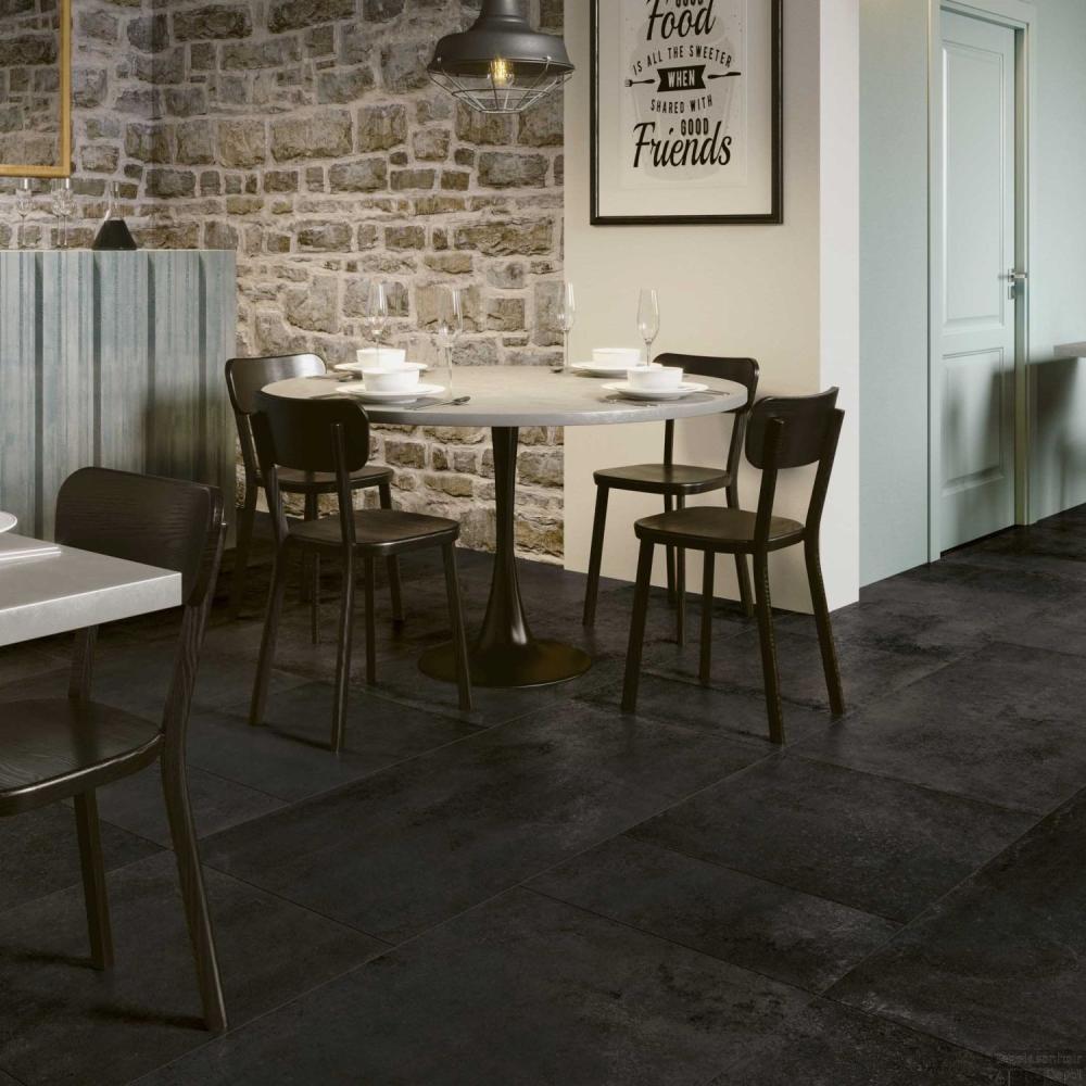 fekete egyedi padlolap fagyallo kulteri jarolap csempe vintage modern rozsda sotet szinu burkolatok kohatasu nappali furdoszoba 60x60 serenissima studio 50 padloburkolat sotetbarna etterem.jpg